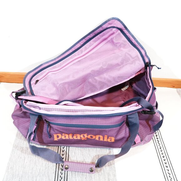 NWT Patagonia Black Hole Duffel 55L Brisk Purple - Picture 6 of 7